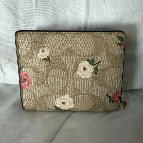 Coach Snap Wallet In Signature With Floral Print - Picture 2 of 11